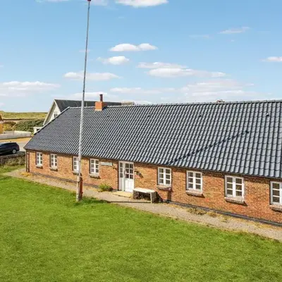 Beautiful Home In Thyborøn With Sauna
