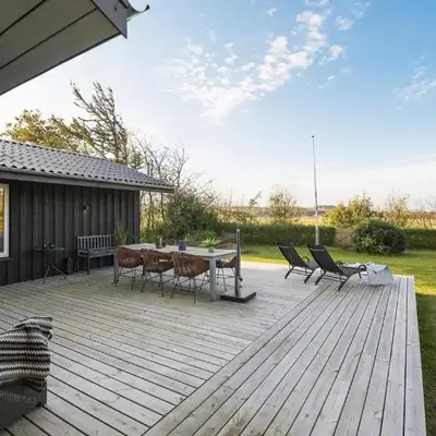 Awesome Home In Løgstør With Wifi