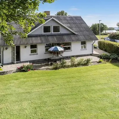 3 Bedroom Beautiful Home In Roslev