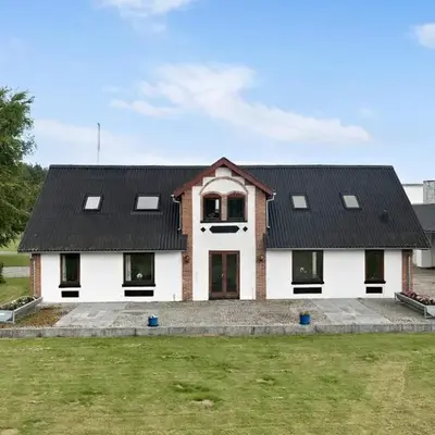 5 Bedroom Beautiful Home In Brovst
