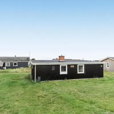 2 Bedroom Nice Home In Thisted