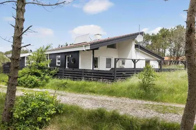 a house in the middle of a field at 458-Thisted-Sandtornvej-18 in Thisted