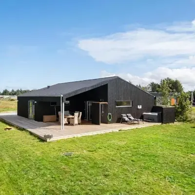 Gorgeous Home In Saltum With Wifi