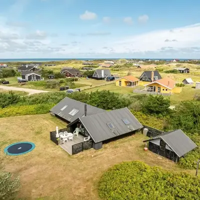 Lovely Holiday Home With Wood-Burning Stove