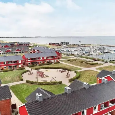 4-person cabin in Lemvig holiday park