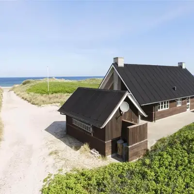 BL1357-Blokhus-Ved-Stranden-2