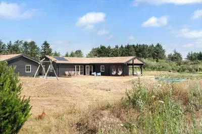 a house in the middle of a field at BL1559-Saltum-Nordvestvej-25 in Saltum