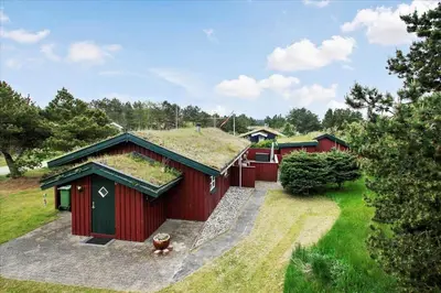 an image of a house with a grass roof at BL1743-Pandrup-Rodhus-Skolevej-14 in Pandrup