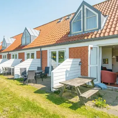6 person holiday home in Lemvig-By Traum