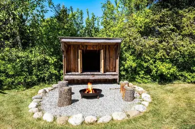 a fire pit in the middle of a yard at JB128-Fjerritslev-Pilevej-2 in Fjerritslev