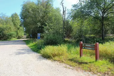 a sign on the side of a dirt road at JB350-Fjerritslev-Egevej-9 in Fjerritslev