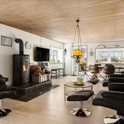 Cozy Summerhouse
