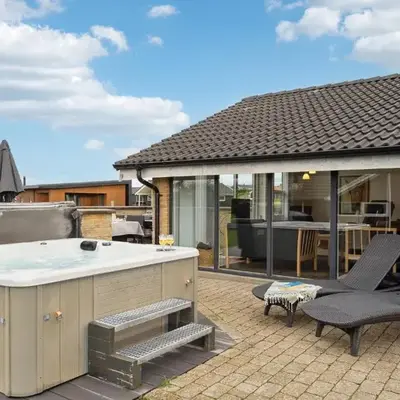 Three-Bedroom Holiday Home In Vinderup