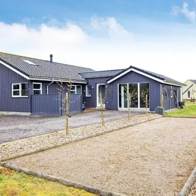 10 person holiday home in Brovst-By Traum