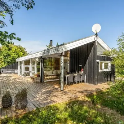 Nice Home In Vestervig With Wifi