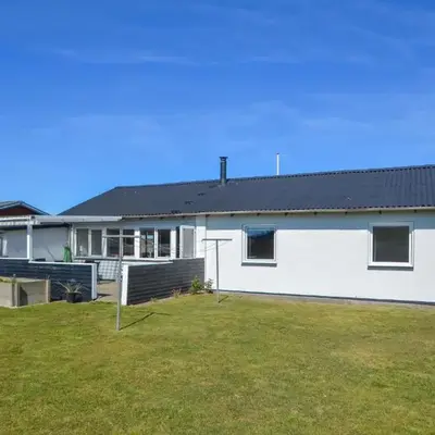 2 Bedroom Lovely Home In Thisted