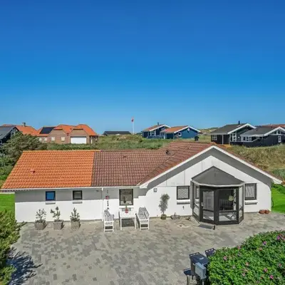 4 Bedroom Gorgeous Home In Blokhus