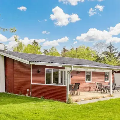 6 person holiday home in Nibe-By Traum