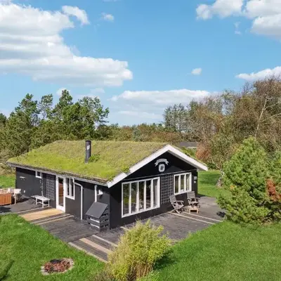 3 Bedroom Cozy Home In Blokhus