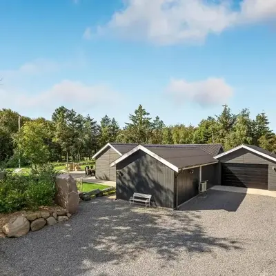 4 Bedroom Amazing Home In Hurup Thy