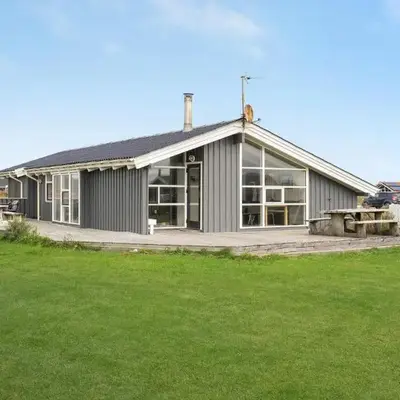 Cozy Home In Harboøre With Sauna