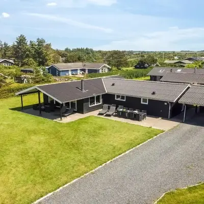 Holiday Home Susan - 600m from the sea by Interhome