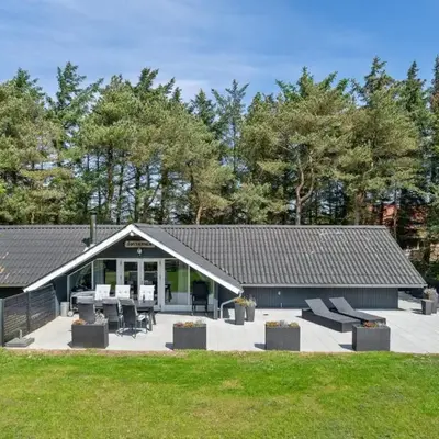 Holiday Home Hjalmara - 900m from the sea by Interhome